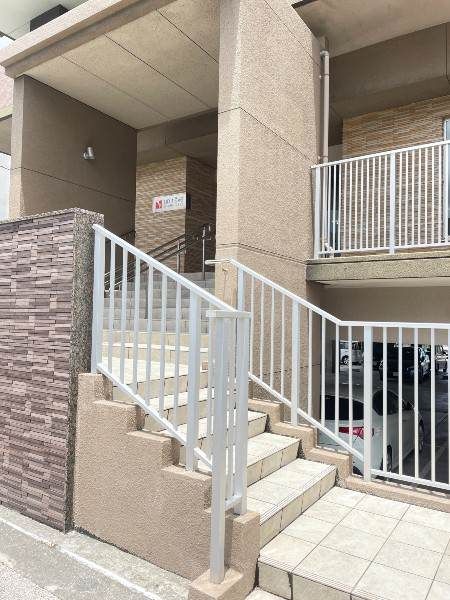 Top-Floor 3LDK Apartment with Ocean View in Ginowan, Okinawa - Thumbnail 2