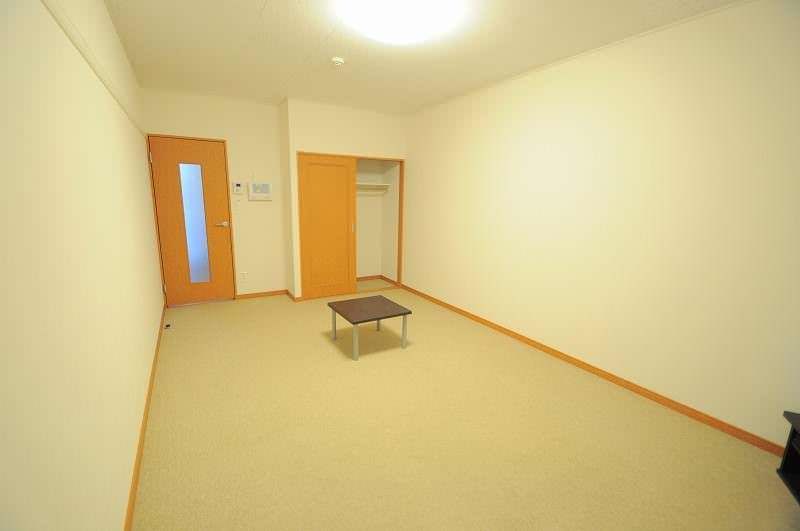 1K Furnished Apartment for Rent in Kinjo, Naha, Okinawa - Thumbnail 4