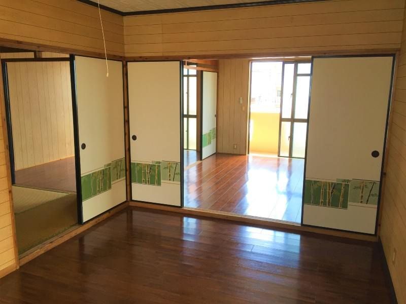 3DK Apartment for Rent in Itoman, Okinawa with Dual Balconies - Thumbnail 3