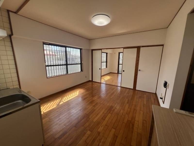 2DK Apartment for Rent in Ginowan, Okinawa - Thumbnail 4