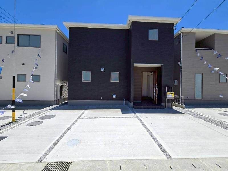 New 3LDK House for Sale in Uruma, Okinawa - 108.47 sqm - Thumbnail 3