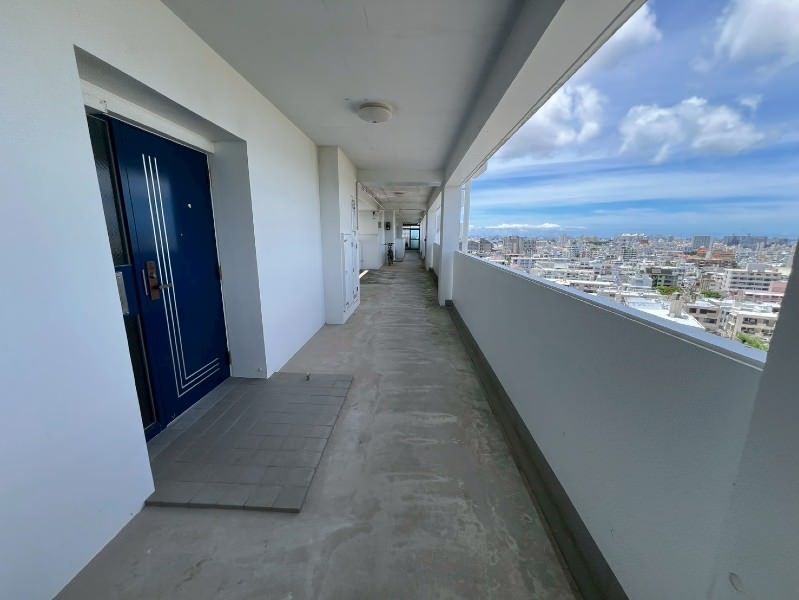Renovated 3LDK Apartment in Court Village Naha, Okinawa - Thumbnail 3