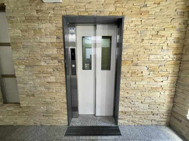 1K Apartment for Rent near Makishi Station, Naha, Okinawa - Image 1