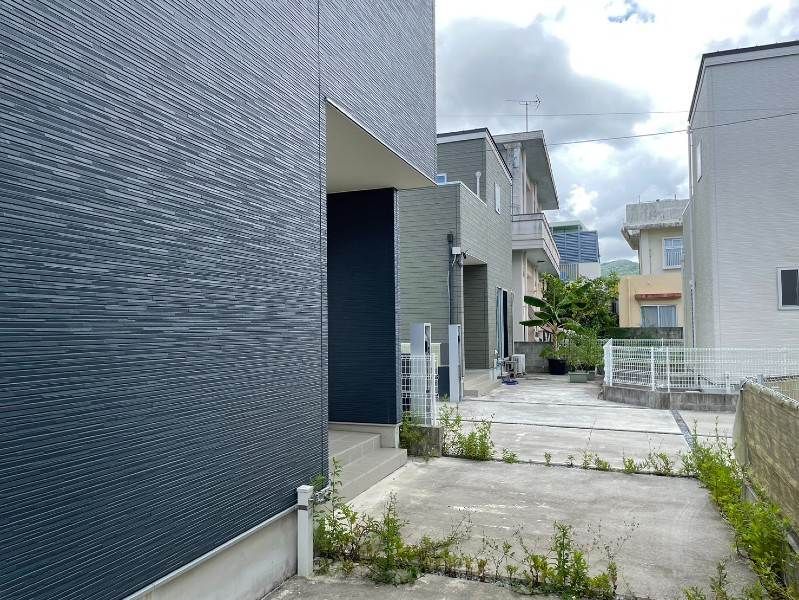 Modern 3LDK House in Nago City with Parking - Thumbnail 2