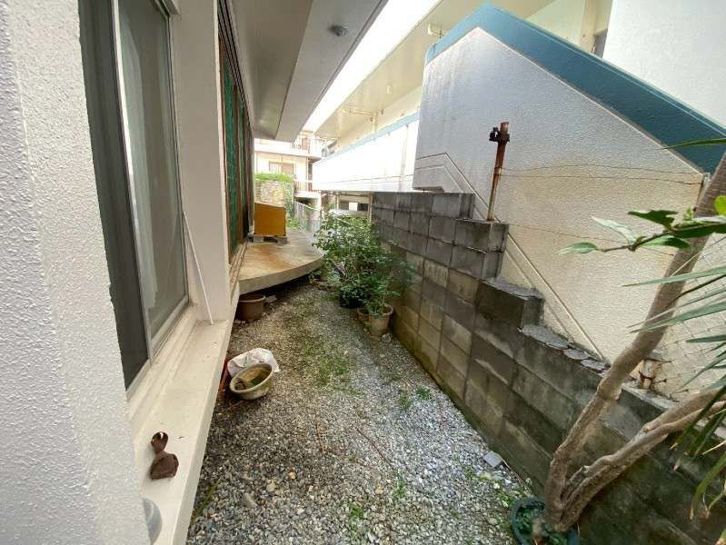 3LDK Reinforced Concrete House in Urasoe, Okinawa - 159 sqm - Thumbnail 3