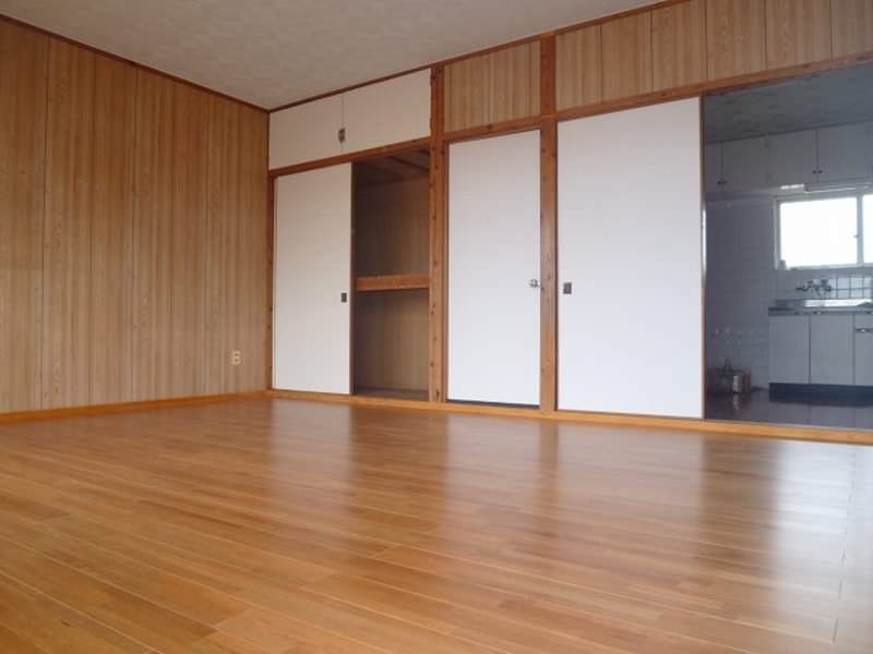 1LDK Apartment for Rent in Ginowan, Okinawa - 38.1 sqm - Thumbnail 4