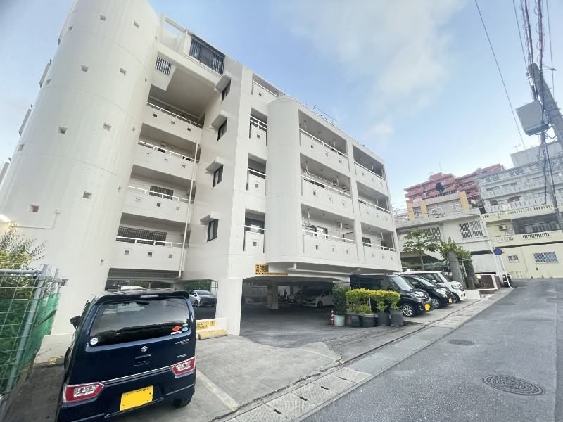 Renovated 1LDK Apartment for Rent in Naha, Okinawa - Thumbnail 2