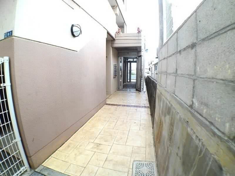 2LDK Apartment for Rent in Okinawa City, Celeste Court Misato - Thumbnail 2