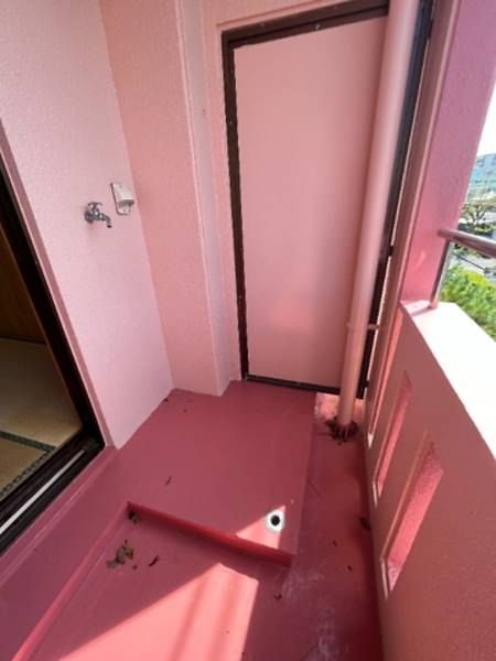 2DK Apartment for Rent in Urasoe, Okinawa - 38.88 sqm - Thumbnail 3