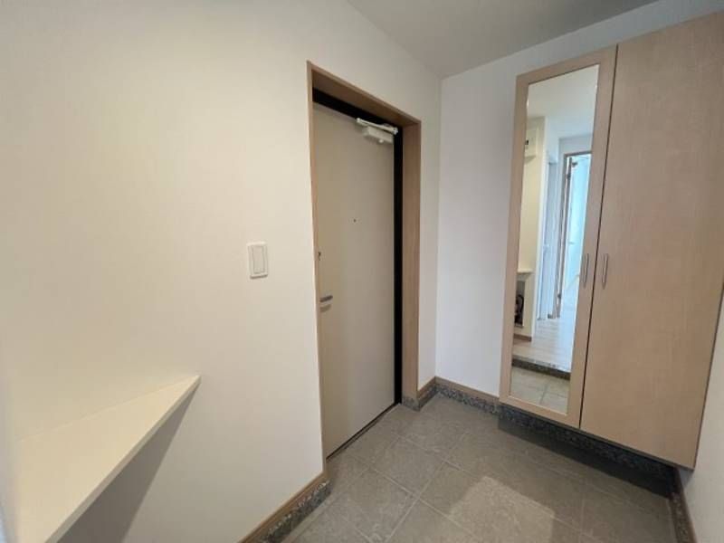 Modern 1LDK Apartment for Rent in Ginowan City, Okinawa - Thumbnail 4