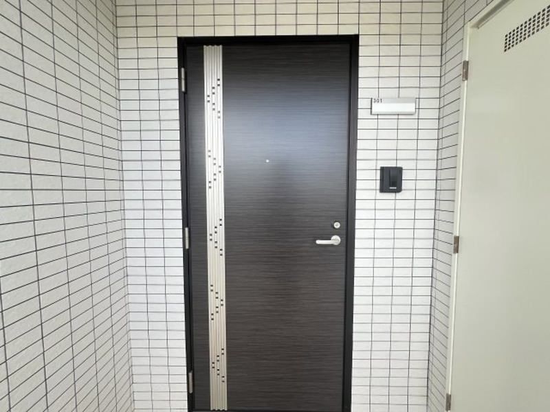 Modern 1LDK Apartment for Rent in Ginowan City, Okinawa - Thumbnail 2