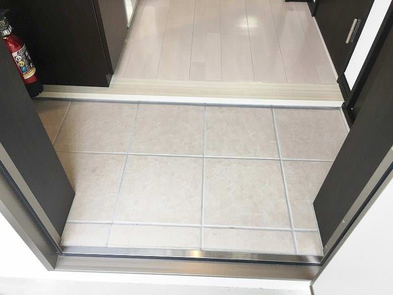 1LDK Apartment for Rent in Uruma, Okinawa - Maison de Amazé - Thumbnail 2