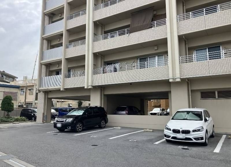 Lions Naha Mihara Gran Court 3LDK Apartment for Sale in Naha - Thumbnail 3