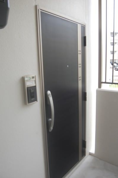 Modern 1K Apartment for Rent in Mekaru, Naha, Okinawa - Thumbnail 4