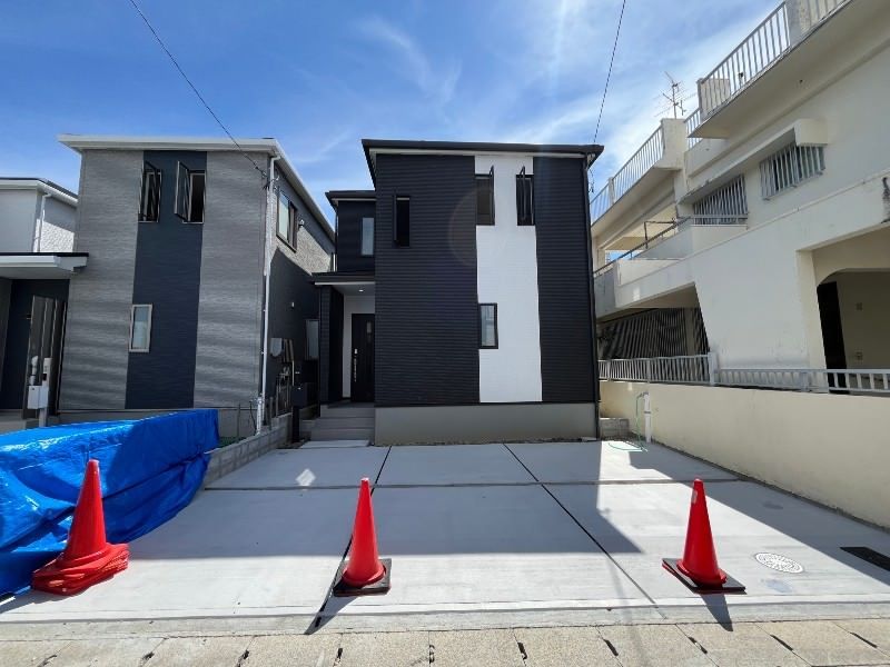 New 4LDK House in Naha Gushi with High Wind Resistance - Image 1
