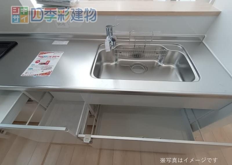 New 4LDK House in Uruma with Rooftop Balcony - Thumbnail 4