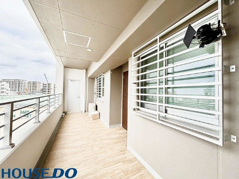Luxury 3LDK Apartment with Ocean View & Roof Balcony in Chatan, Okinawa - Thumbnail 4