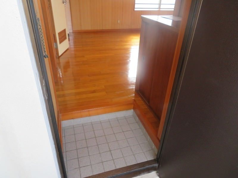 Happiness 21 Top-Floor 1R Apartment for Rent in Itoman - Thumbnail 2