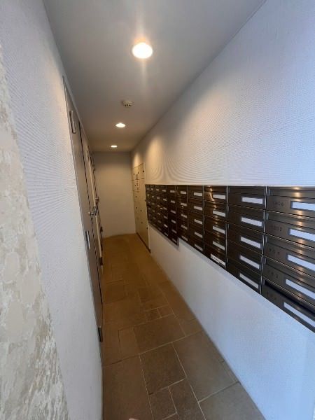 2LDK Apartment for Rent in Chatan, Okinawa - 90m² - Thumbnail 2