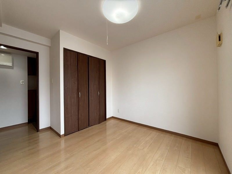 Pure House II 2LDK Apartment for Rent in Tomigusuku, Okinawa - Thumbnail 4
