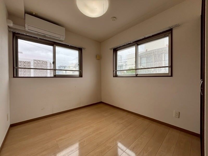 Pure House II 2LDK Apartment for Rent in Tomigusuku, Okinawa - Thumbnail 2