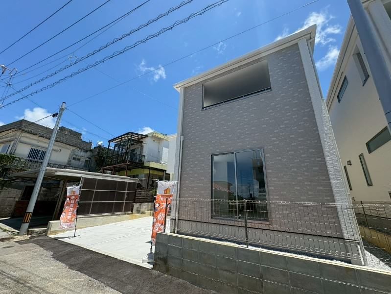 New 3LDK House for Sale in Ginowan City, Okinawa - Thumbnail 3