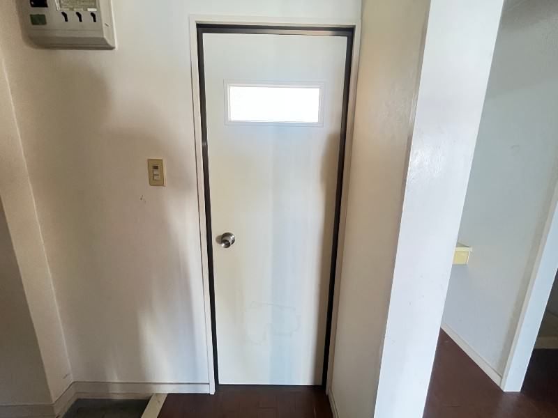 Mansion Breeze Bay 1R Apartment for Rent in Onna Village, Okinawa - Thumbnail 2