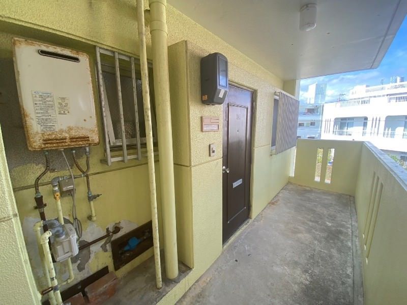 Miyagi Mansion 3DK Rental Apartment in Urasoe, Okinawa - Thumbnail 2