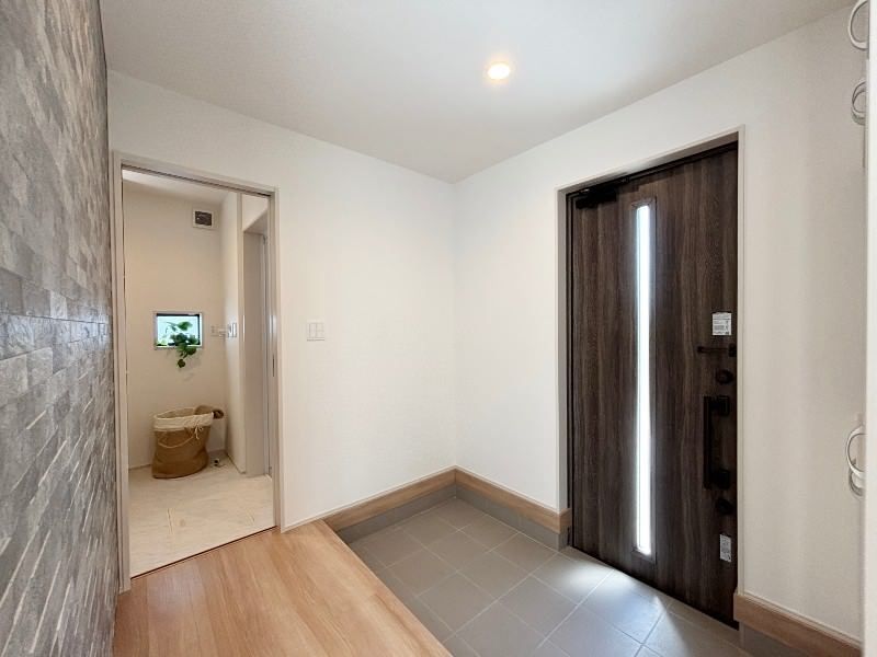 New 3LDK House for Sale in Okinawa City with Cashback Offer - Thumbnail 4