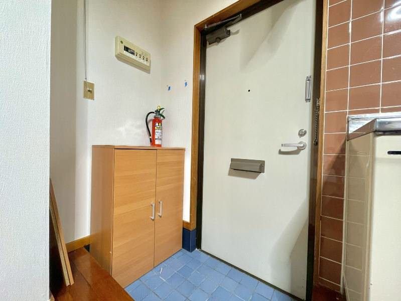 3DK Apartment for Rent in Urasoe, Okinawa - Wellbeing Niigaki - Thumbnail 2