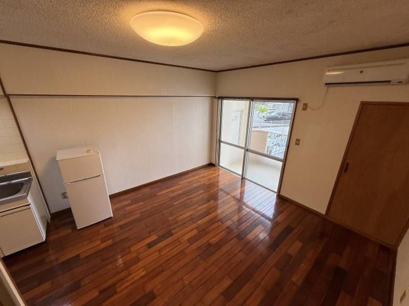 1R Apartment for Rent in Ginowan, Okinawa - 16.5 sqm - Thumbnail 3