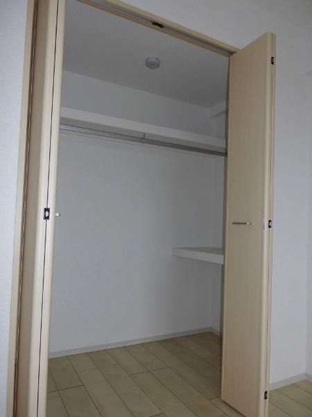 YAMATO II 1LDK Apartment for Rent in Chatan, Okinawa - Thumbnail 4