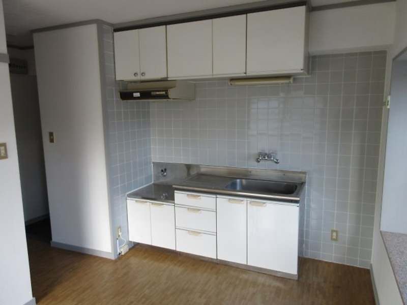 Hills Akan 1R Apartment for Rent in Ginowan, Okinawa - Thumbnail 4