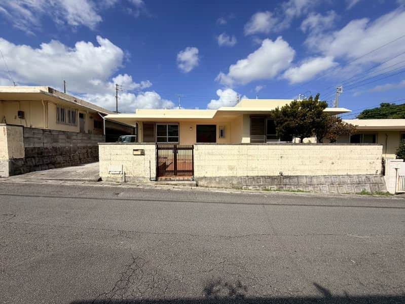 4LDK House for Rent in Itoman, Okinawa - Spacious Family Home - Thumbnail 2