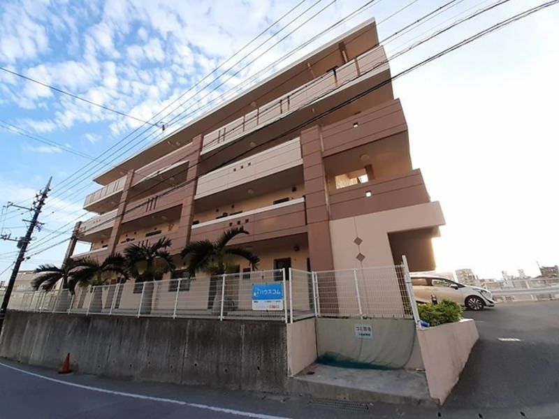 3LDK Apartment for Rent in Naha, Okinawa - 79 sqm - Thumbnail 2