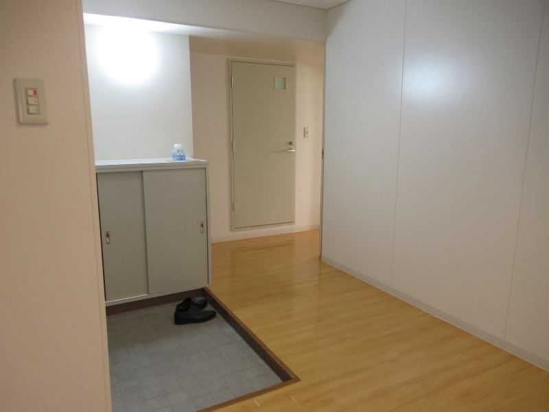 3LDK Apartment for Rent in Tomari, Naha City, Okinawa - Thumbnail 3