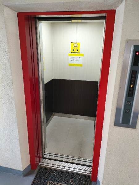 1K Apartment for Rent in Ginowan City, Okinawa - Thumbnail 2