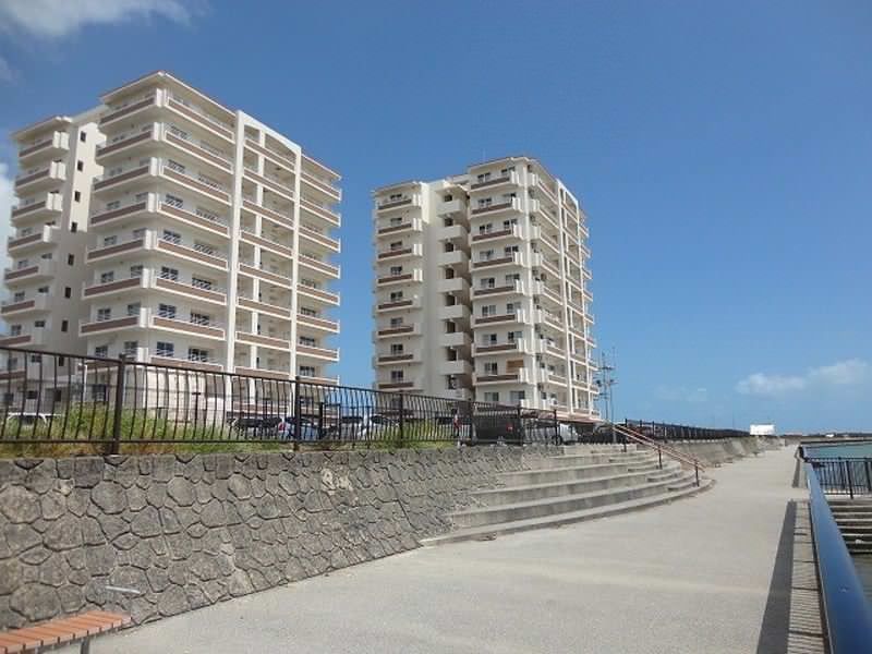 3LDK Apartment for Rent in Yonabaru Town, Okinawa - Dia Flats Higashihama Annex - Thumbnail 2