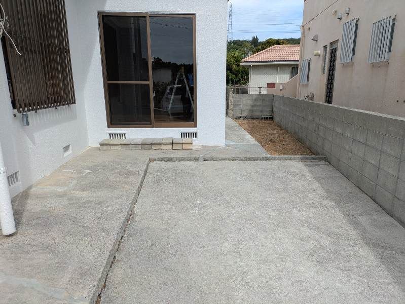 5LDK House with Roof Balcony in Uruma, Okinawa for Sale - Thumbnail 3
