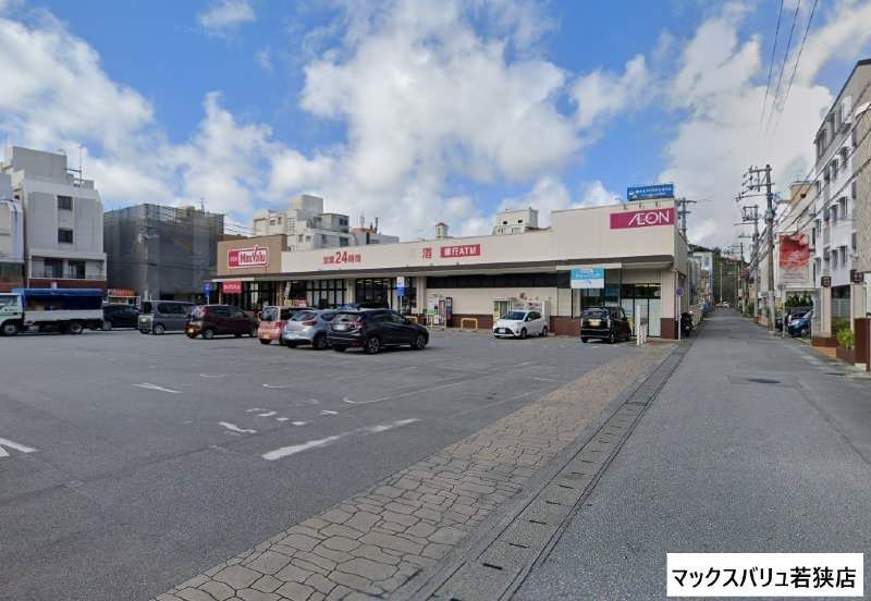 Renovated 2LDK Apartment in Naha Matsuyama, Okinawa - Thumbnail 4