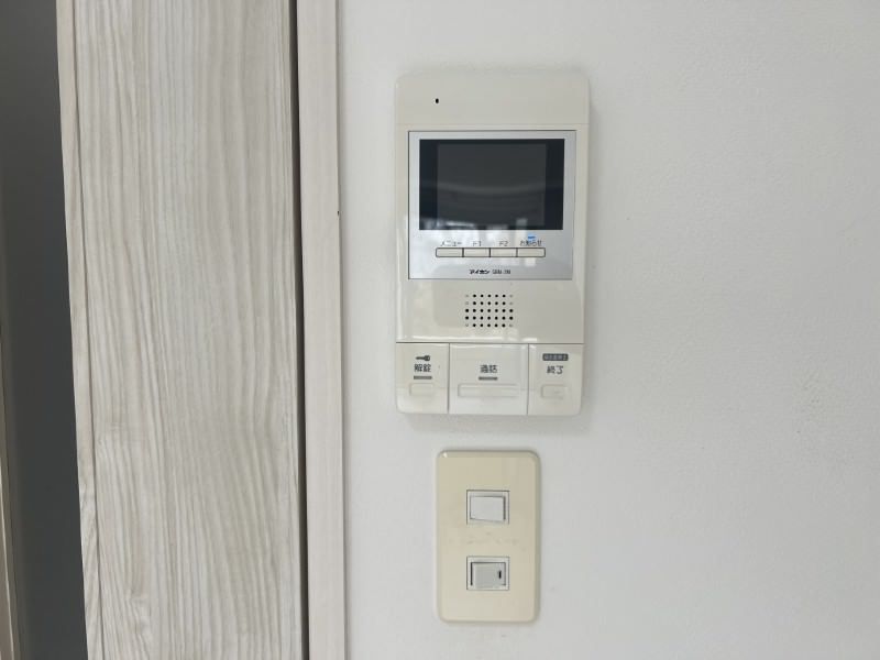 Pet-Friendly 1K Apartment for Rent in Urasoe, Okinawa - Thumbnail 3