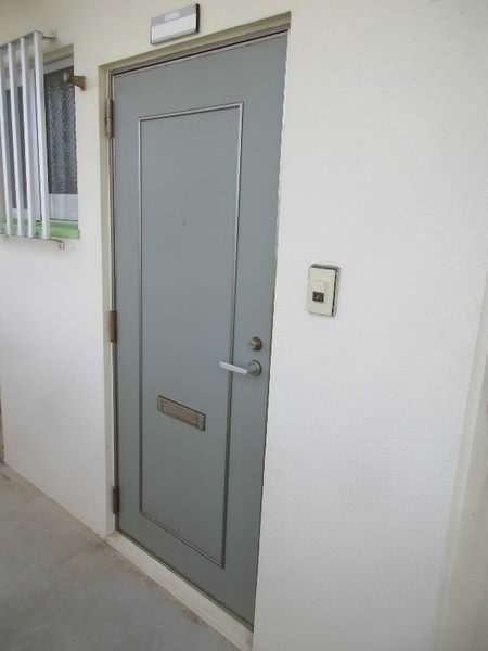 2DK Apartment for Rent in Serikaku, Urasoe, Okinawa - Thumbnail 2