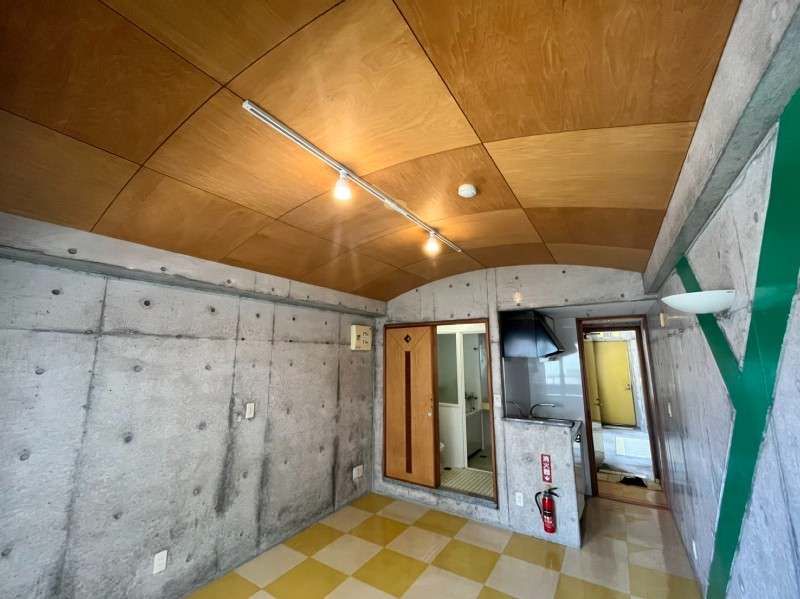 1R Apartment for Rent in Omoromachi, Naha, Okinawa - Thumbnail 4