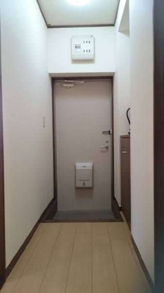 2K Apartment for Rent in Gushi, Naha, Okinawa - 60,000 Yen - Thumbnail 4