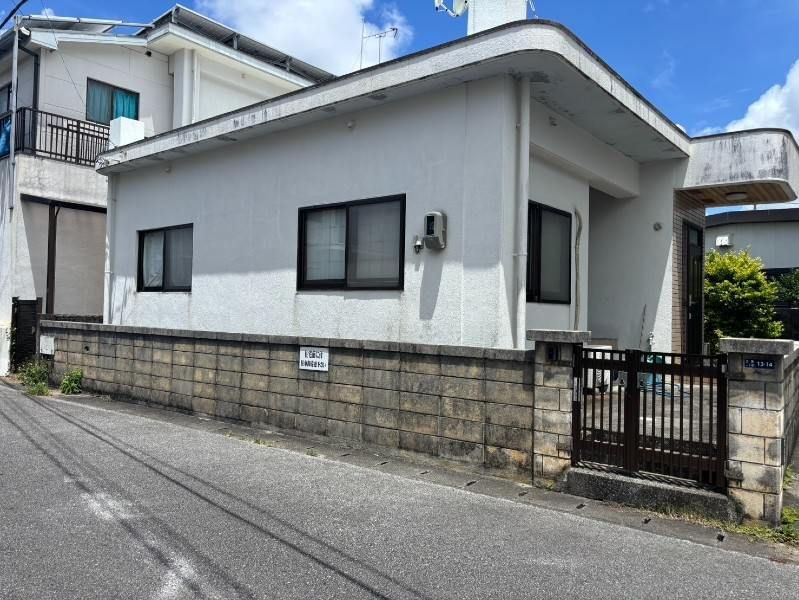 3LDK Single-Story Home in Okinawa City with Rooftop Waterproofing - Thumbnail 3