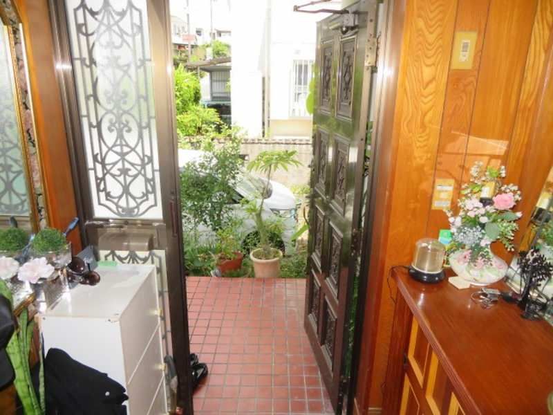 4LDK Corner Lot Family Home for Sale in Uruma City, Okinawa - Thumbnail 3