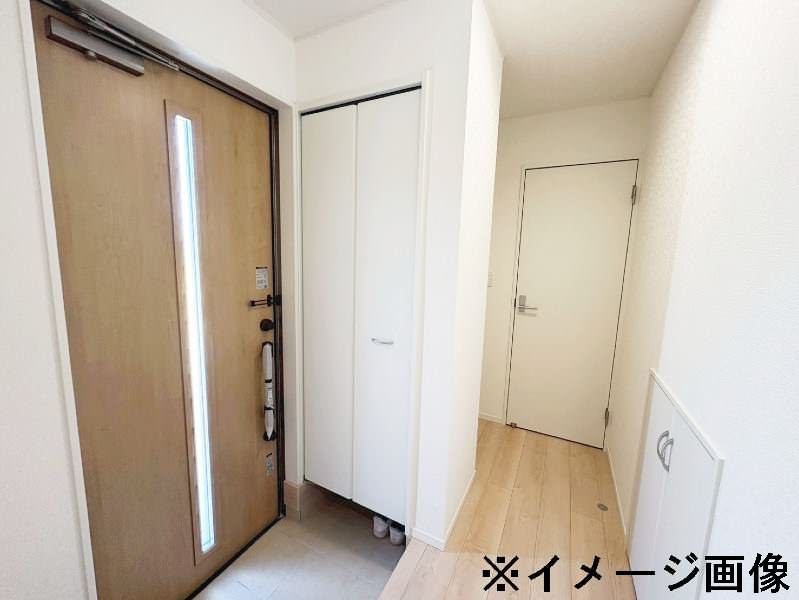 New 4LDK House with Telework Room in Uruma City, Okinawa - Thumbnail 2