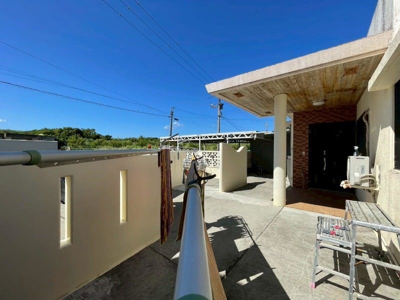 5LDK Single-Story House for Sale in Uruma, Okinawa with 105.9 Tsubo Land - Thumbnail 4