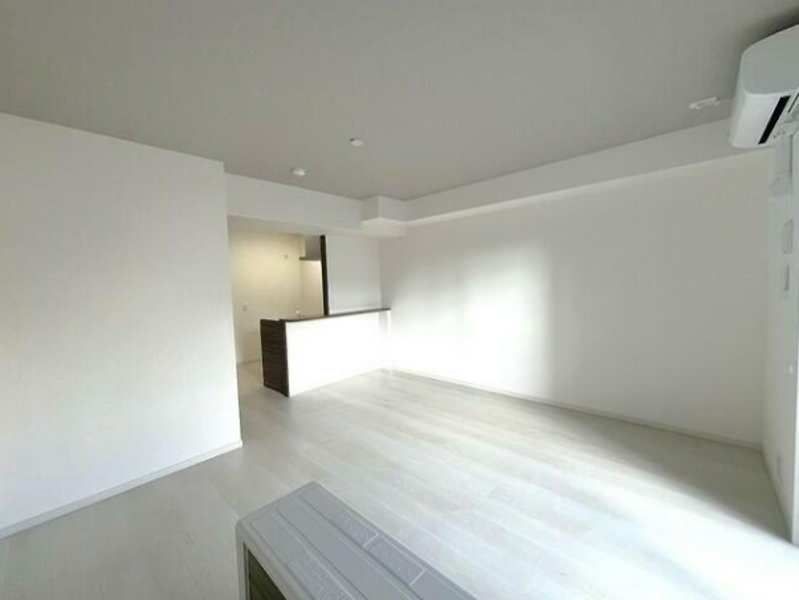 New 2026 Studio Apartment in Naha Hikawa with Free Internet - Thumbnail 3