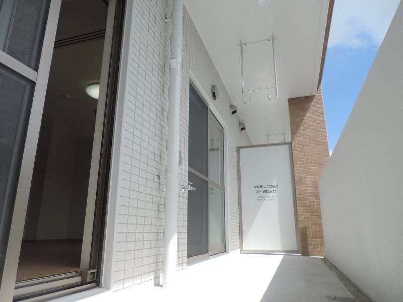 Elim Maehara 301: 2LDK Apartment for Rent in Ginowan, Okinawa - Thumbnail 2
